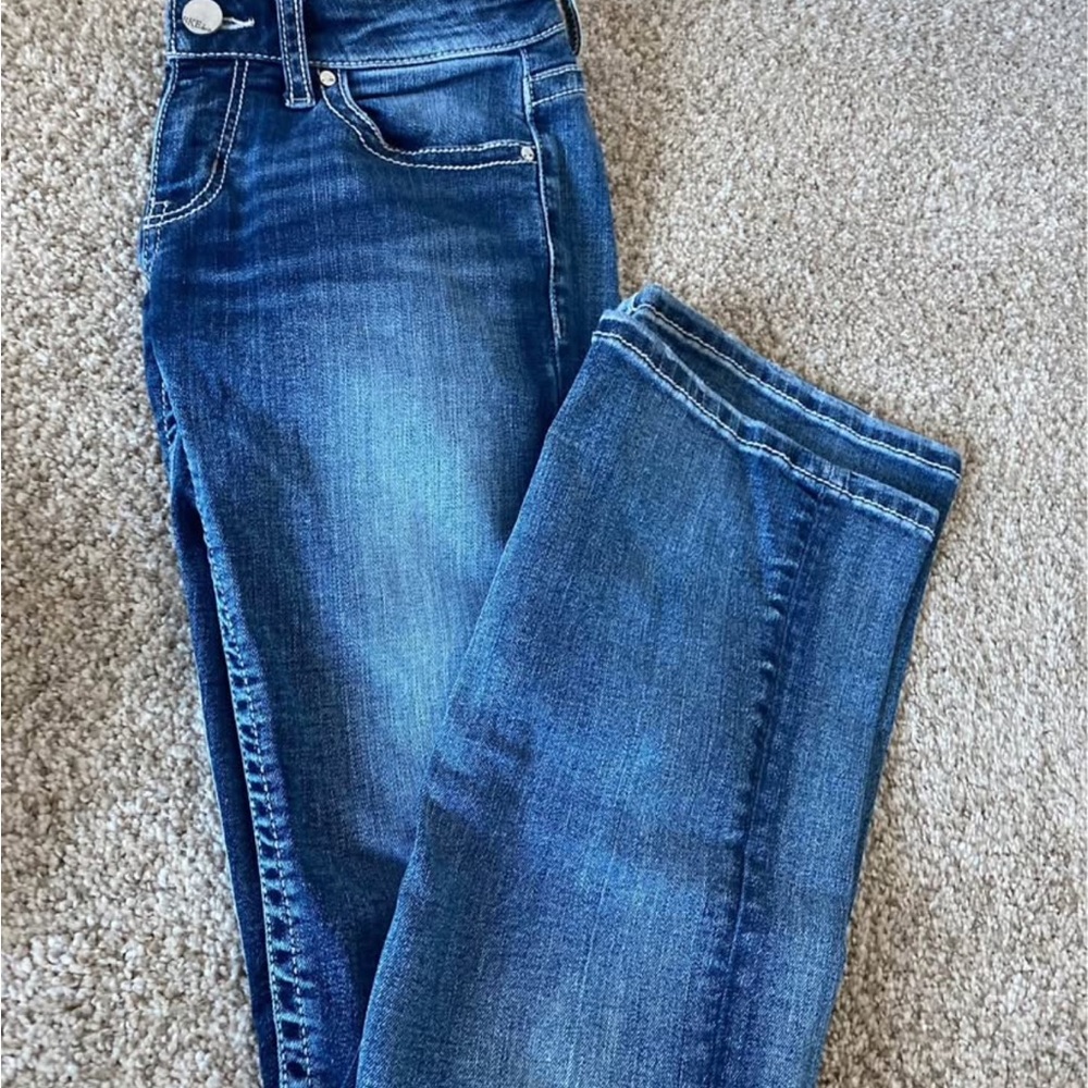 Blue Skinny Jeans with Stretch and Faded Details